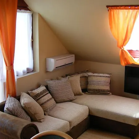 Couette-café Hermina Panzio 4*